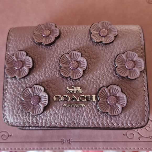 NWT Coach Mini Wallet On Chain Floral Applique Pebbled Leather Lilac CAL71 - Picture 3 of 8